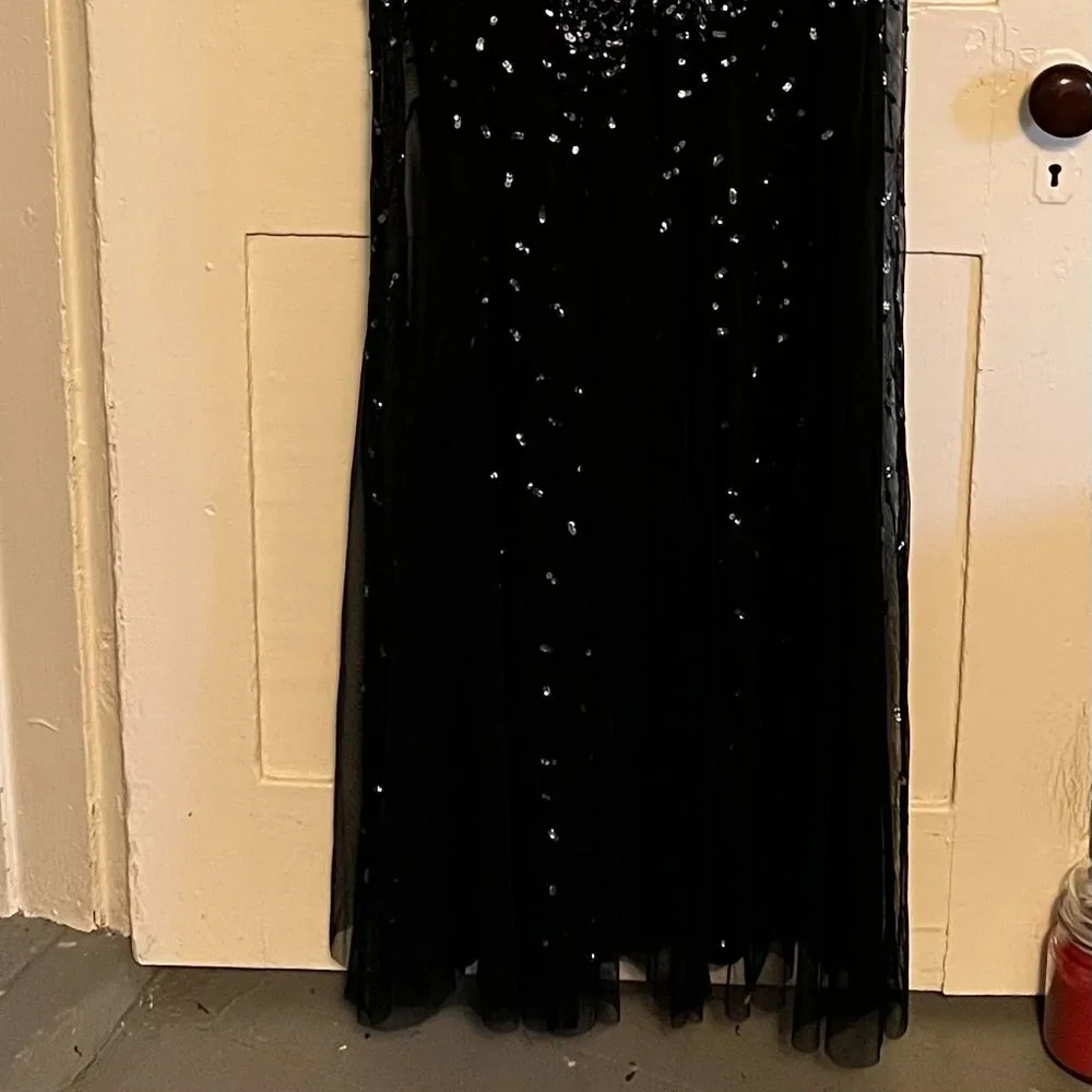Formal Dress - Picture 6 of 6